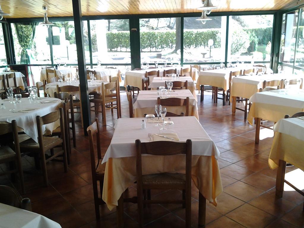 Trattoria I Bodega Hotell Abbadia Lariana Exteriör bild